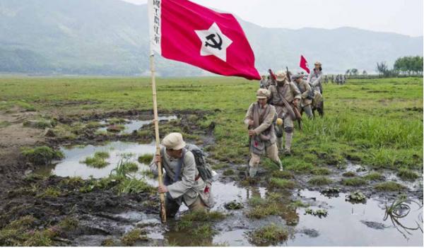 1982年開國中將楊國夫逝世，追悼會上闖進一群日本人，怎麼回事？