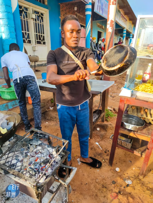 非漂打工族的心酸——非洲手抓餅聊解思鄉之情