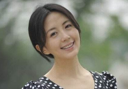 演員於和偉：幼年喪父，被親姐哺乳養大，是姐姐也是媽