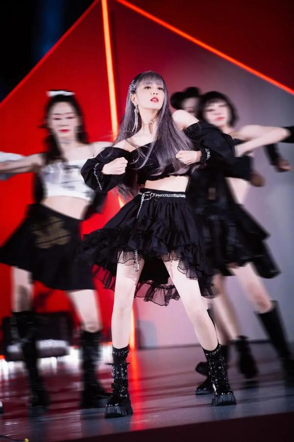 絕美!她用舞蹈寫的這封情書驚豔了|佟麗婭 絕美!她用舞蹈寫的這封情書驚豔了|佟麗婭