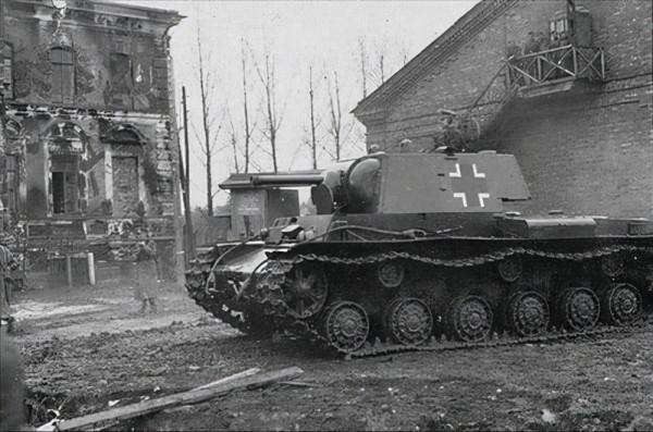 “帝國”師和“骷髏”師聯手反擊蘇聯近衛集團軍和第6坦克軍 “帝國”師和“骷髏”師聯手反擊蘇聯近衛集團軍和第6坦克軍