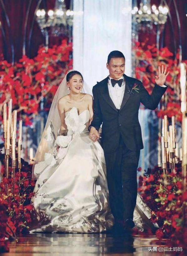 李嘉格又生了一個小車澈，誰說男孩都像媽？他們就是爸爸的mini版