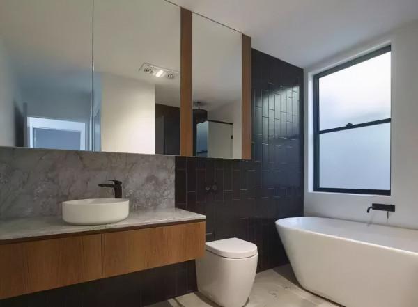 澳洲兄弟375萬買500㎡惡臭房垃圾房,用3個月爆改賣出1000多萬 澳洲兄弟375萬買500㎡惡臭房垃圾房,用3個月爆改賣出1000多萬