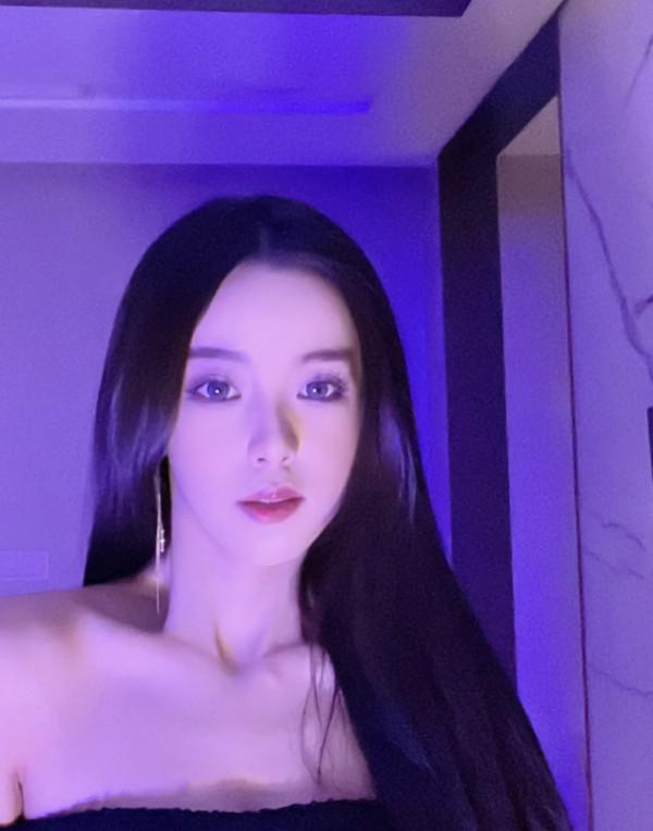 迅猛龍生圖翻車,見過真人的網友透露,她絕對沒整容,身高一米六 迅猛龍生圖翻車,見過真人的網友透露,她絕對沒整容,身高一米六