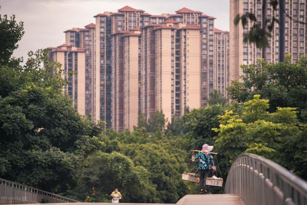 縣城的房價已降了三成，還沒有進城的農民該出手了嗎？