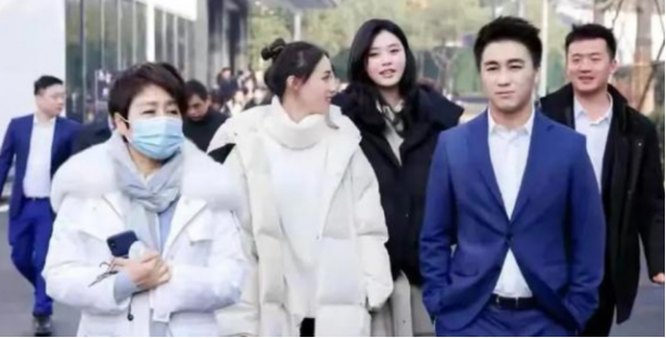 豪門媳婦差距大!郭碧婷婆媳關係融洽,奚夢瑤卻被四太當小透明? 豪門媳婦差距大!郭碧婷婆媳關係融洽,奚夢瑤卻被四太當小透明?