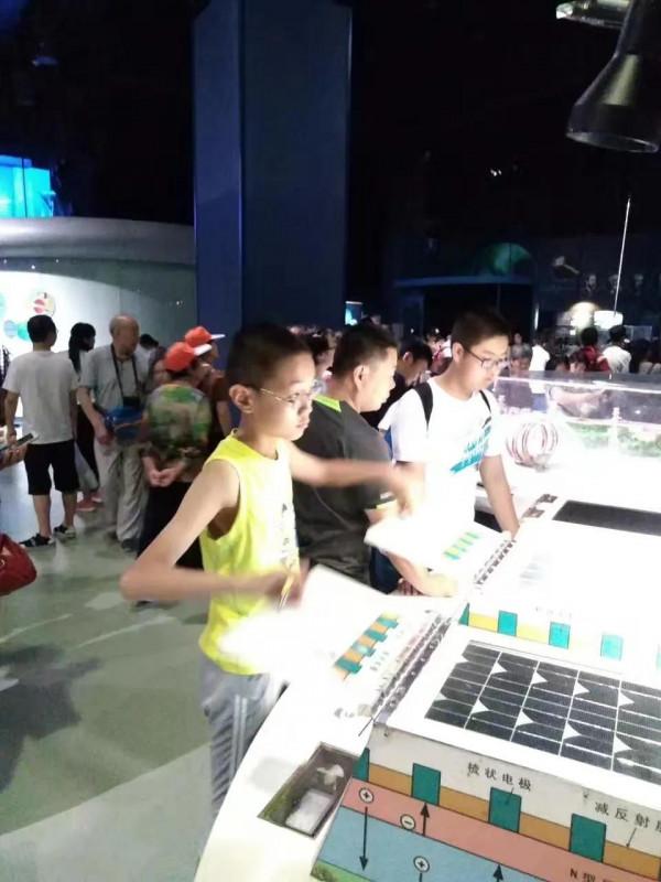 17北京遊之大成殿內仰聖，科技館裡尋真