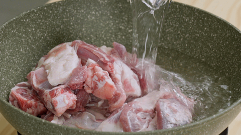 靈芝燕窩不如燉這一鍋！暖身暖胃，吃一碗頂3條秋褲