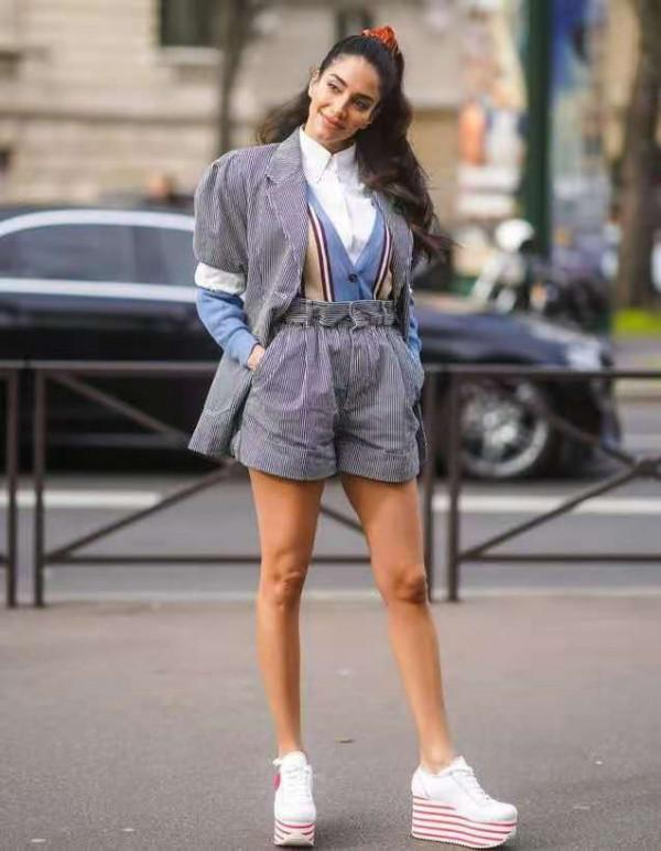 身高不足160cm的女生，建議少穿這4種“顯矮鞋”，壓個子還沒氣質