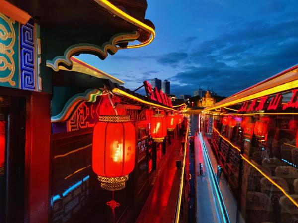 中秋夜上游船 欣賞海河璀璨之夜