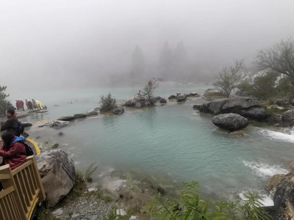 人間仙境——玉龍雪山之藍月谷