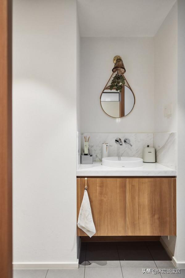 44歲的阿姨，與母親同住，兩人把家佈置得溫馨美好，適合居家養老