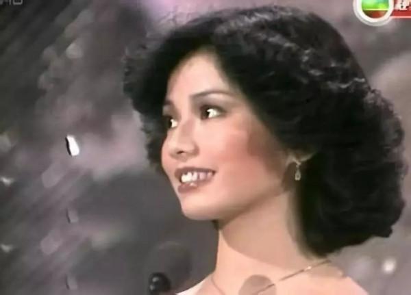 港姐評委的審美令人疑惑，蔡少芬僅獲第三名，周海媚連決賽都沒進