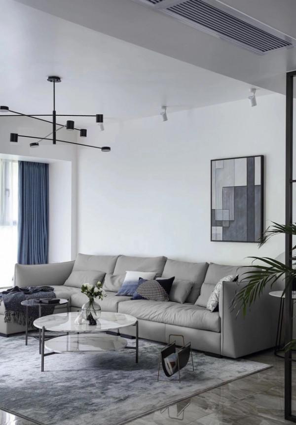 191平現代簡約住宅優雅舒緩，帶來恬淡安謐的居住體驗