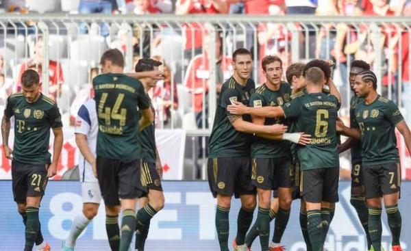 拜仁慕尼黑7球虐弱旅，德甲霸主一場比賽創下多項紀錄