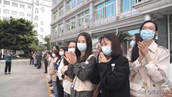 為了讓兵哥脫單,部隊出大招了 為了讓兵哥脫單,部隊出大招了