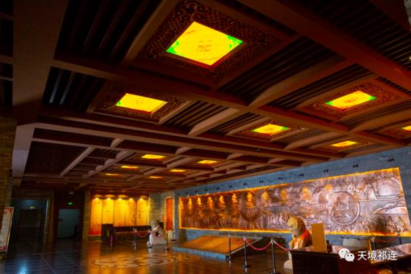 雪域高原上的神秘地界——峨堡古城 雪域高原上的神秘地界——峨堡古城