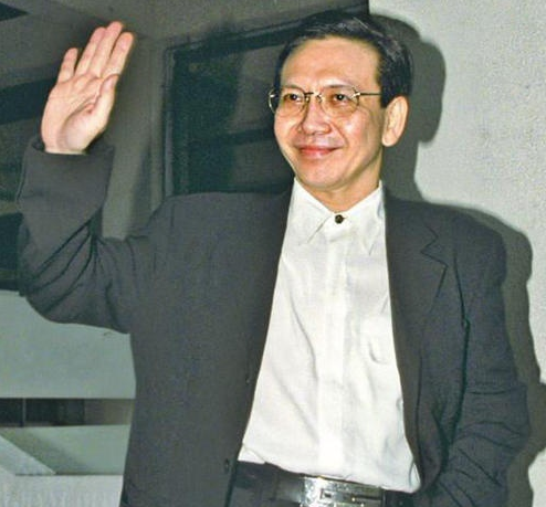 被拋棄的“尖東虎中虎”黃俊,助向家立威香港,是梅豔芳藍顏知己 被拋棄的“尖東虎中虎”黃俊,助向家立威香港,是梅豔芳藍顏知己