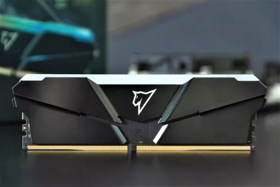 朗科絕影RGB DDR4-3600記憶體評測:絢爛柔和燈效+極速效能, 朗科絕影RGB DDR4-3600記憶體評測:絢爛柔和燈效+極速效能,