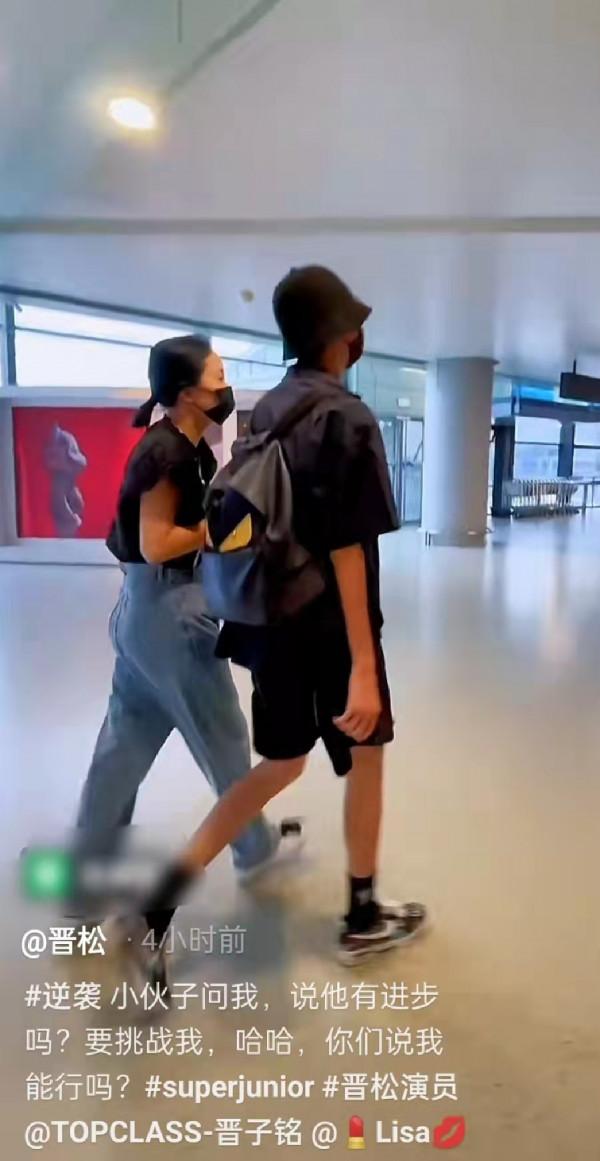 “魯智深”罕曬14歲兒子,身高188時尚帥氣,已簽約公司或將出道 “魯智深”罕曬14歲兒子,身高188時尚帥氣,已簽約公司或將出道