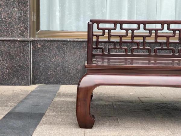 四平八穩 | 大紅酸枝曲尺羅漢床