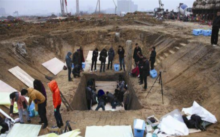 1994年，湖北挖出千年楚墓，出土稀世珍寶，墓主人是屈原？