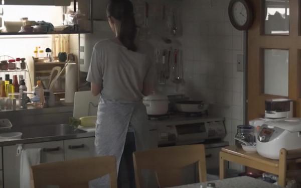 村上春樹的覺醒之作：一個家庭主婦的獨白書