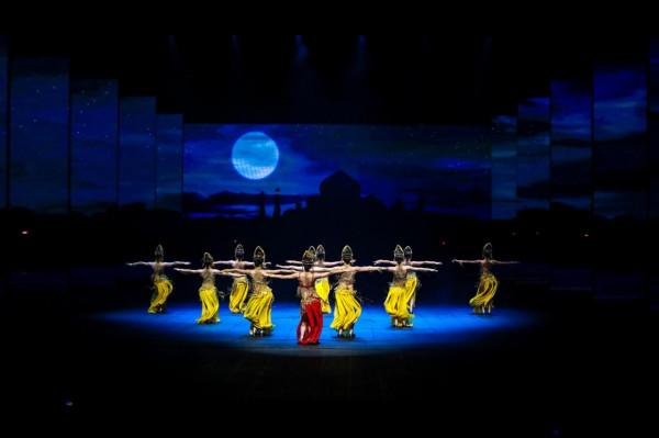 暑假，帶娃來桂林千古情放肆撒野，看精彩演出，重返侏羅紀