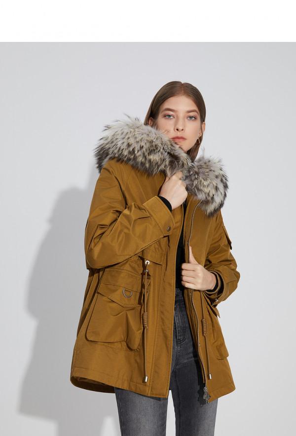 短款羽絨服怎麼搭配好看