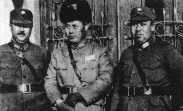 日偽軍兵力逐漸減小,董其武察覺不對勁,請示傅作義:拂曉前總攻 日偽軍兵力逐漸減小,董其武察覺不對勁,請示傅作義:拂曉前總攻