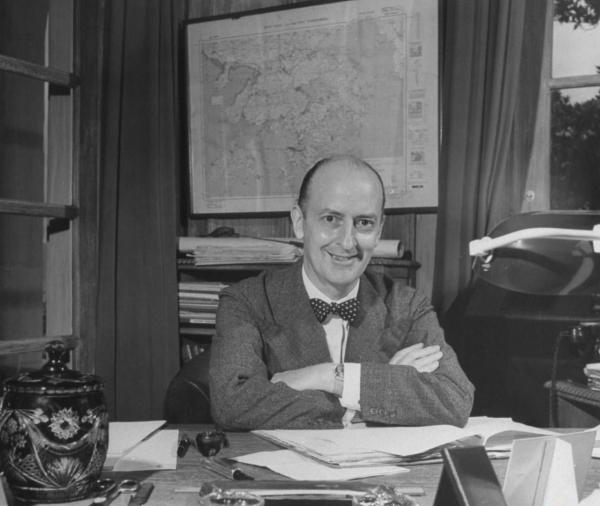 1949年已抵深圳的解放軍，為何不一舉揮師香港？