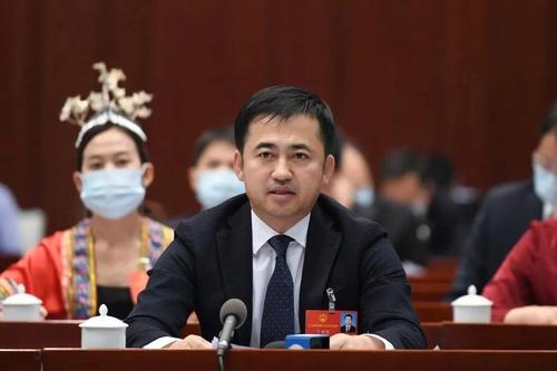 創業成功分幾百億給哥哥,還分了幾十億給親戚,今又捐20億建醫院 創業成功分幾百億給哥哥,還分了幾十億給親戚,今又捐20億建醫院