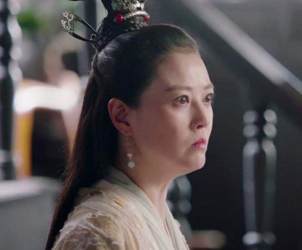 “頂級美人”的尷尬現狀：大多不願自然老去，一個比一個臉僵