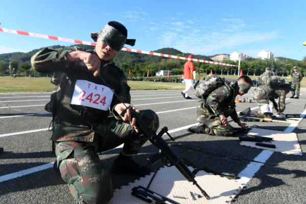 燃爆！！“十個關鍵詞”解鎖火箭軍某部軍體運動會