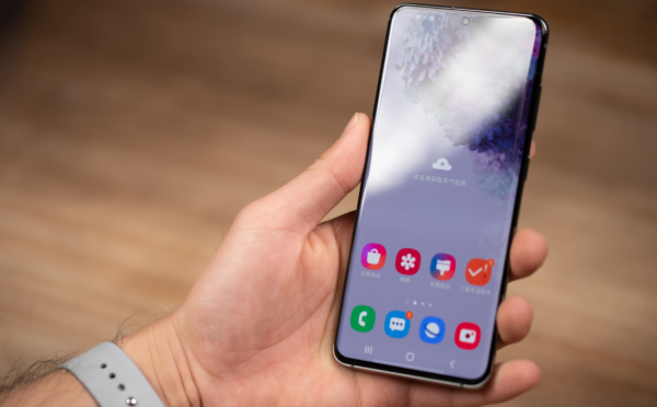 直屏黨的最愛！盤點4款直屏手機，顏值吊打曲面屏，配置堪稱王者