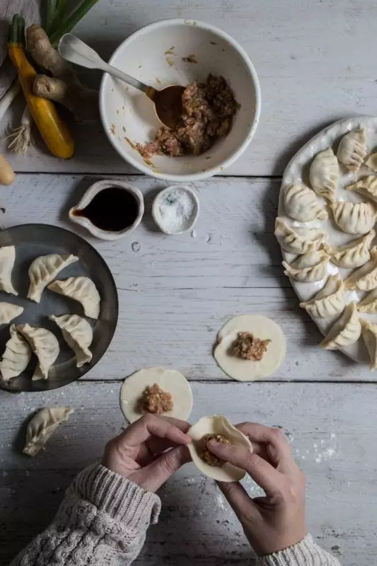 餃子肉餡裡只要加點這個，全家搶著吃