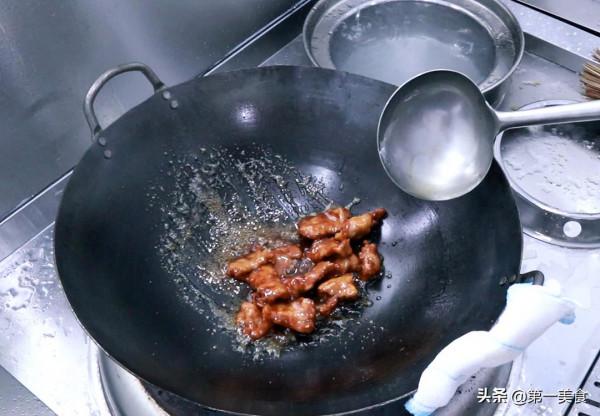 鍋包肉很多人第一步就做錯了,學會這個做法,焦香酥脆,酸甜可口 鍋包肉很多人第一步就做錯了,學會這個做法,焦香酥脆,酸甜可口