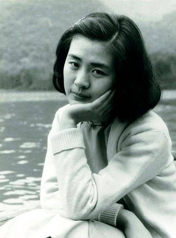 19歲出演《牧馬人》走紅,與朱時茂傳緋聞,叢珊“消失”去哪了? 19歲出演《牧馬人》走紅,與朱時茂傳緋聞,叢珊“消失”去哪了?