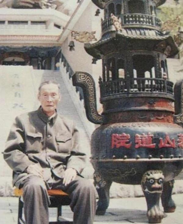 “亂世道士下山，盛世和尚斂財”，抗戰8年，道教在做什麼？