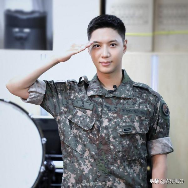 李泰民因抑鬱症被編入補充役，盤點K-pop形勢下藝人生活的殘酷性