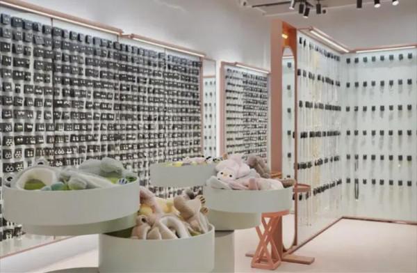 “十元店”，真的買不了吃虧、買不了上當？丨睡前聊一會兒