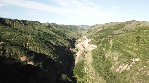 車輪留痕，古道展現絲綢之路昔日繁華