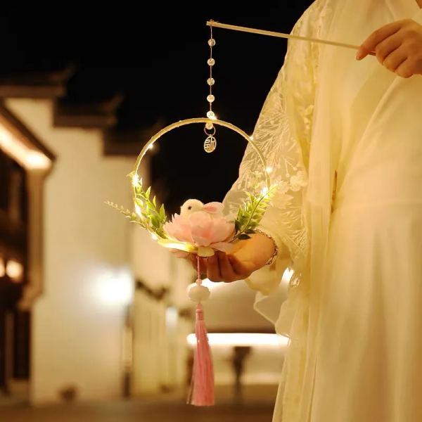 小鎮中秋丨打月餅！做花燈！國風華服遊園會！四盤八碗團圓宴！