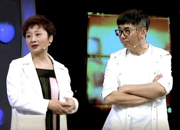 著名演員唐靜：與王新軍離異後，她與兒子的生活狀況怎樣？