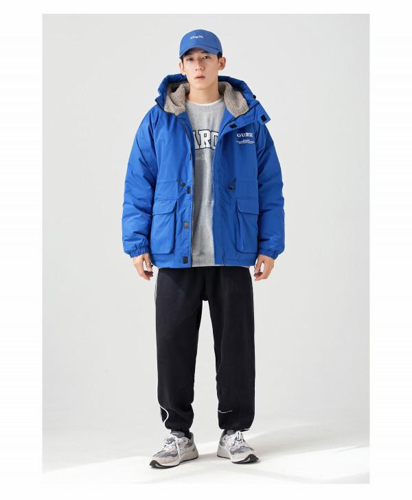 超顯白的克萊因藍，一秒教會你穿搭小心機