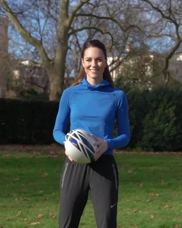 王的官宣：凱特正式接手哈里職務，真是長劍橋威風滅哈里梅根氣勢