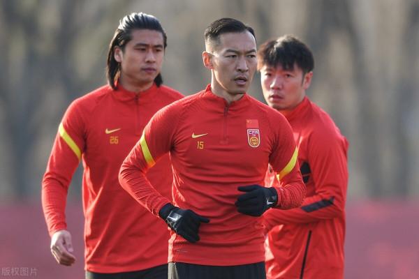 吳曦：國足在營造無壓力環境，只要打出精氣神踢日本結果不會差