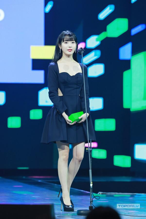 IU李智恩獲得韓國第一女solo，實至名歸