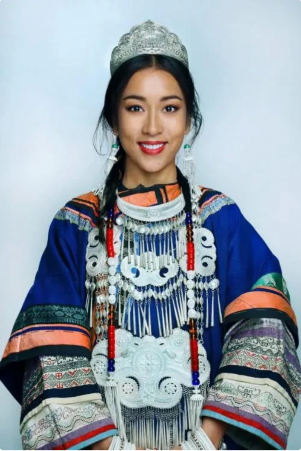 裝窮,插足別人感情,賣慘,是娛樂圈讓吉克雋逸變矯情了嗎? 裝窮,插足別人感情,賣慘,是娛樂圈讓吉克雋逸變矯情了嗎?