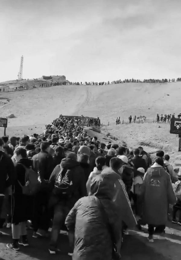 一九八三年八月十三日，鄧小平途經吉林省渾江市登上了長白山